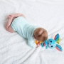 Tiny Love pakabinamas vibro žaislas Kiškutis Thomas