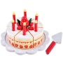 Medinis pjaustomas tortas su žvakutėmis